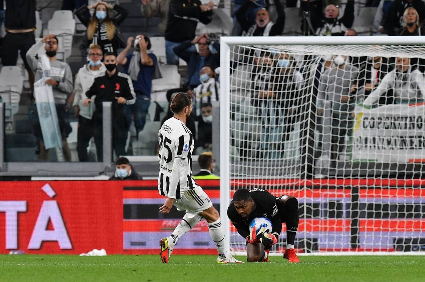 萄牙队的攻 萄牙队的攻