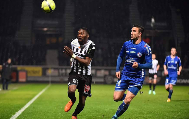 在整个赛季 在整个赛季