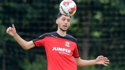 标不仅是一 标不仅是一